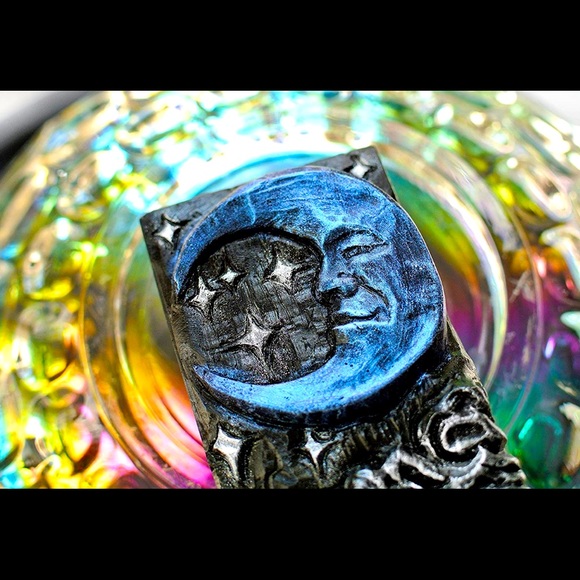 🌙NWT Blue Moon Soap Set🌙 - Picture 1 of 3